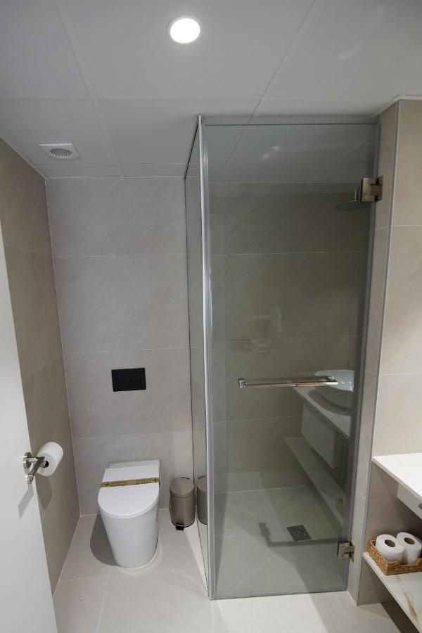 Bet Apartments - Suites Puerto Valencia Bagian luar foto