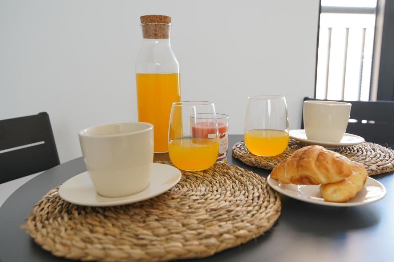 Bet Apartments - Suites Puerto Valencia Bagian luar foto