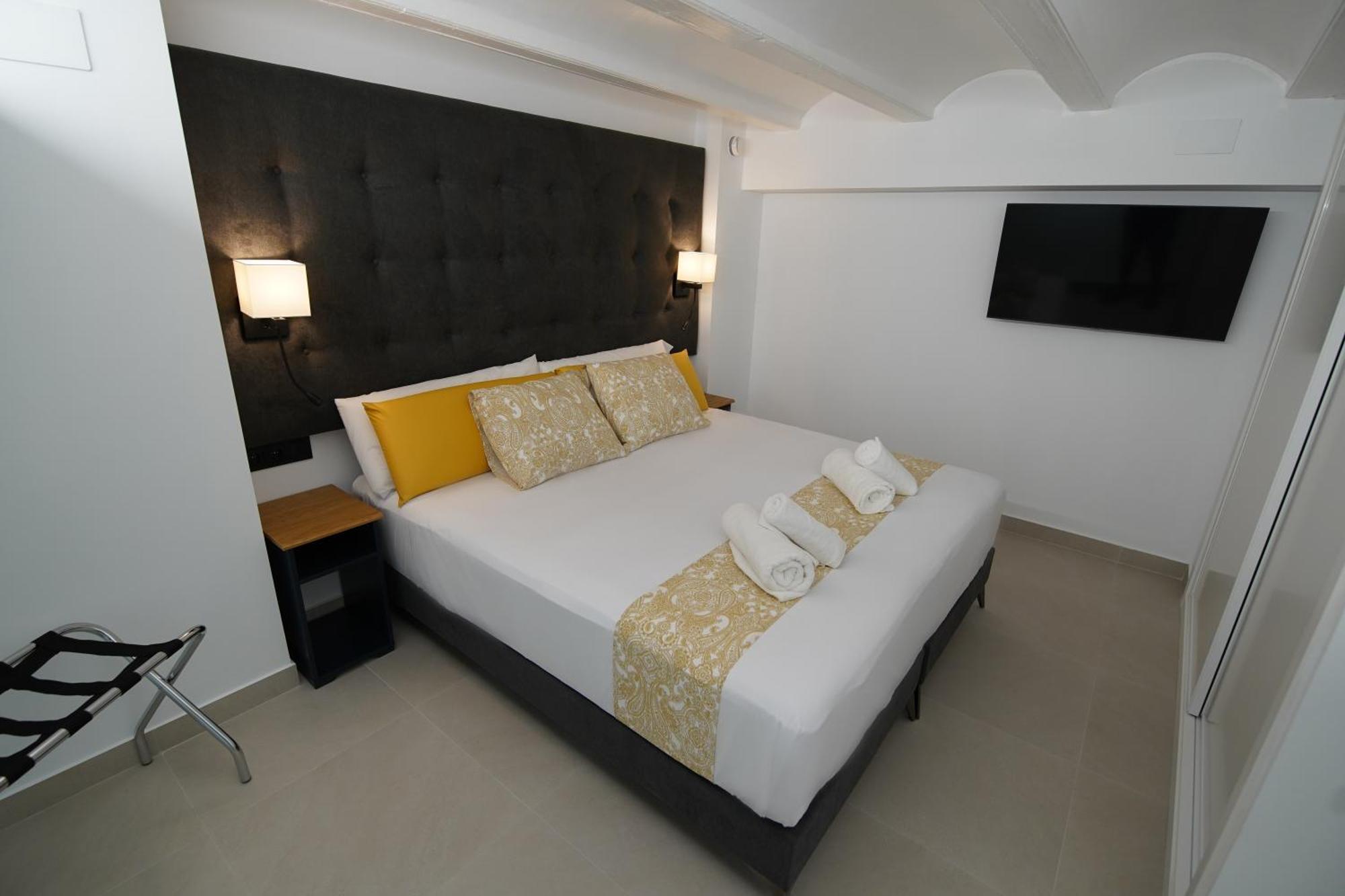 Bet Apartments - Suites Puerto Valencia Bagian luar foto