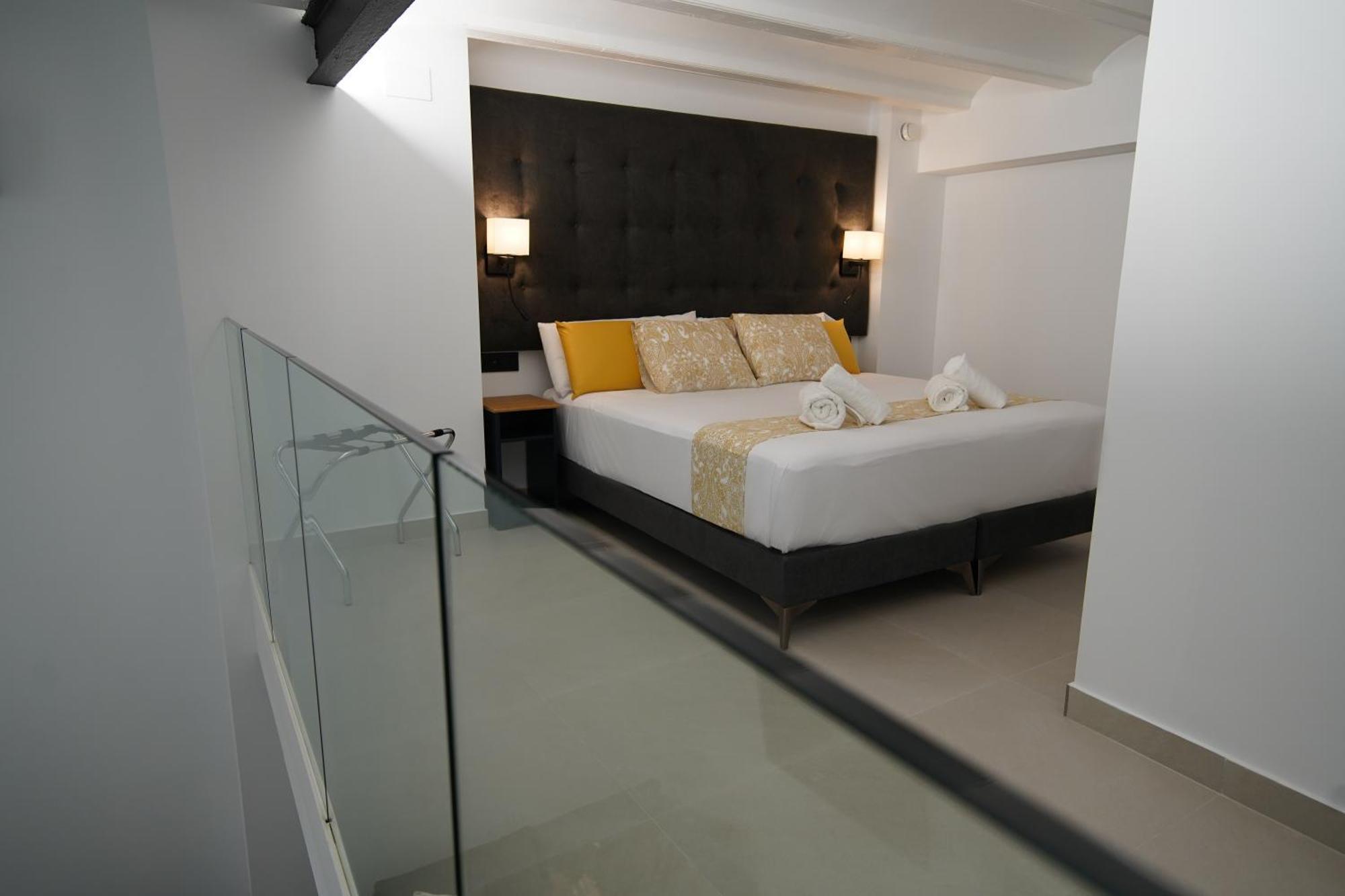 Bet Apartments - Suites Puerto Valencia Bagian luar foto