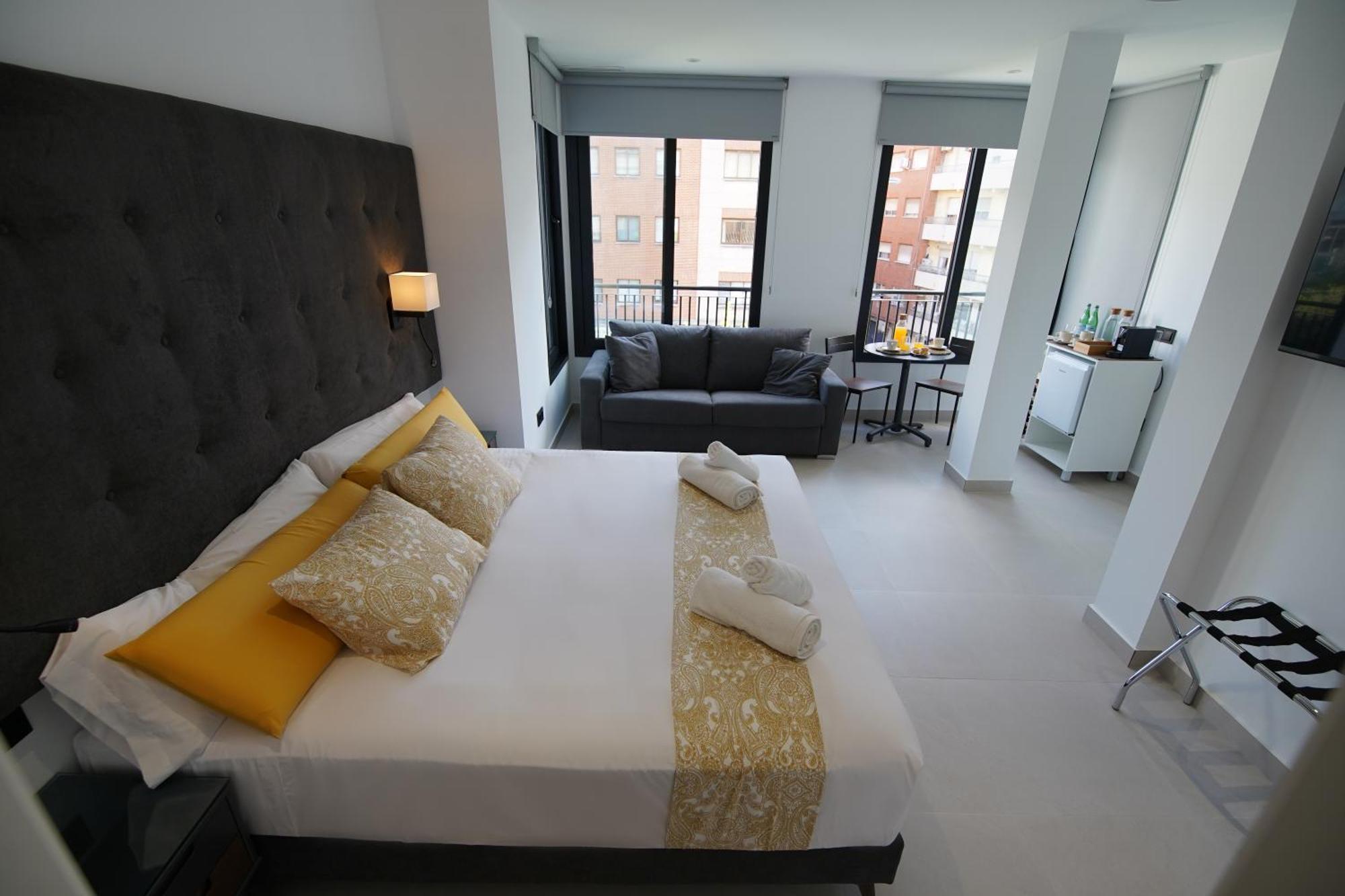 Bet Apartments - Suites Puerto Valencia Bagian luar foto